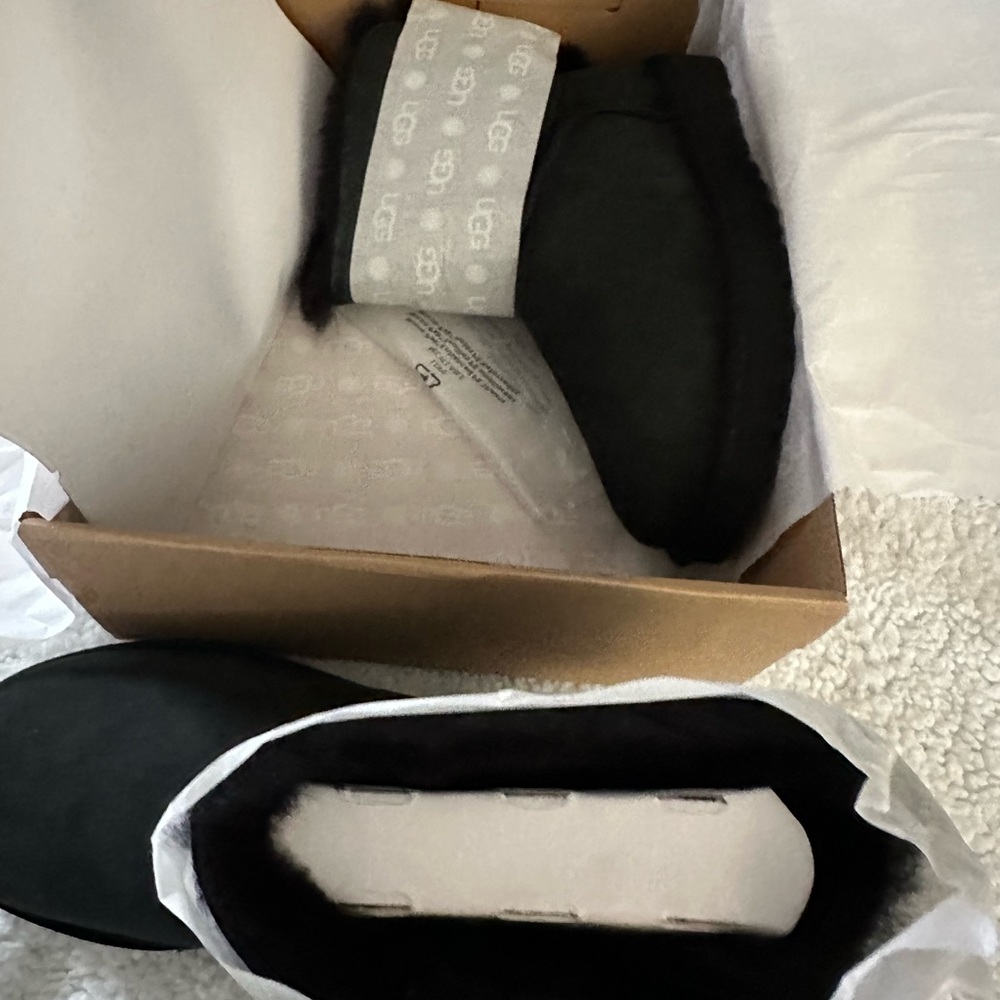 UGG CLASSIC HERITAGE BOW BLACK